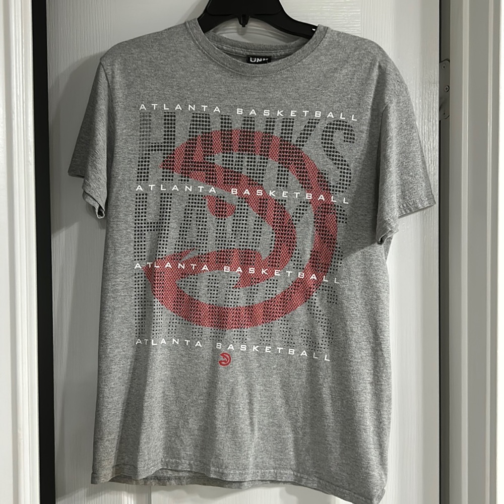 Official Hawks T-shirt, men’s medium gray